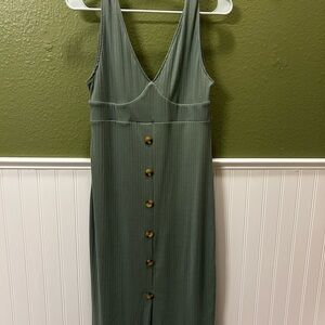 Elegant Green Sleeveless Dress